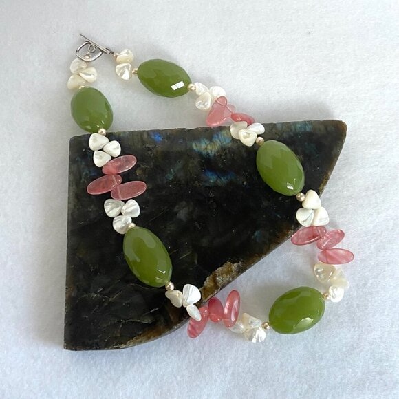 Sterling Silver 925 Beaded Oval Faceted Chrysoprase MOP & Pearl Necklace 17.5" - Picture 2 of 16